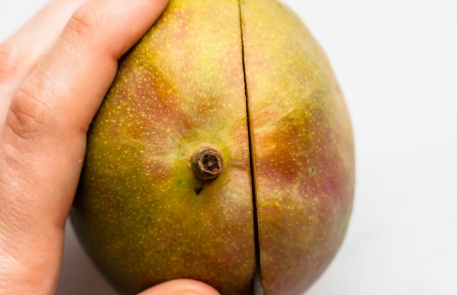 How to Cut a Mango - Part 1